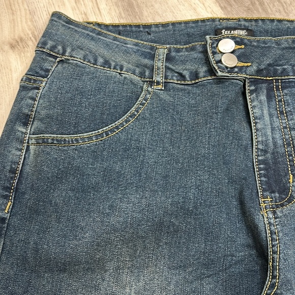 Flamingo Stretch Denim Dark Antique Wash Relaxed Fit Straight Leg Trouser Jeans - Picture 4 of 11